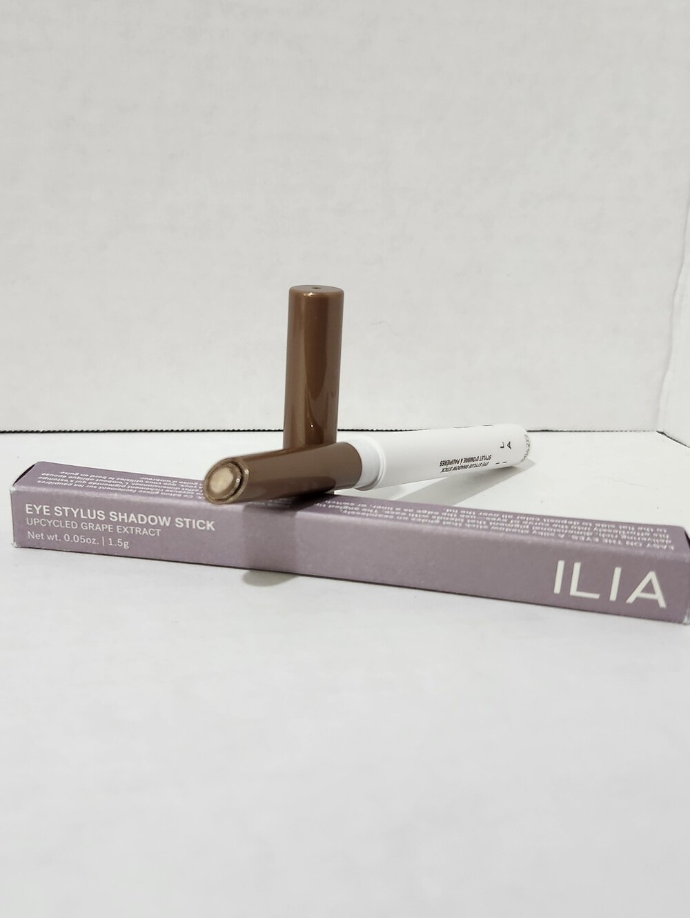 ILIA Eye Stylist Shadow Stick In Adorn